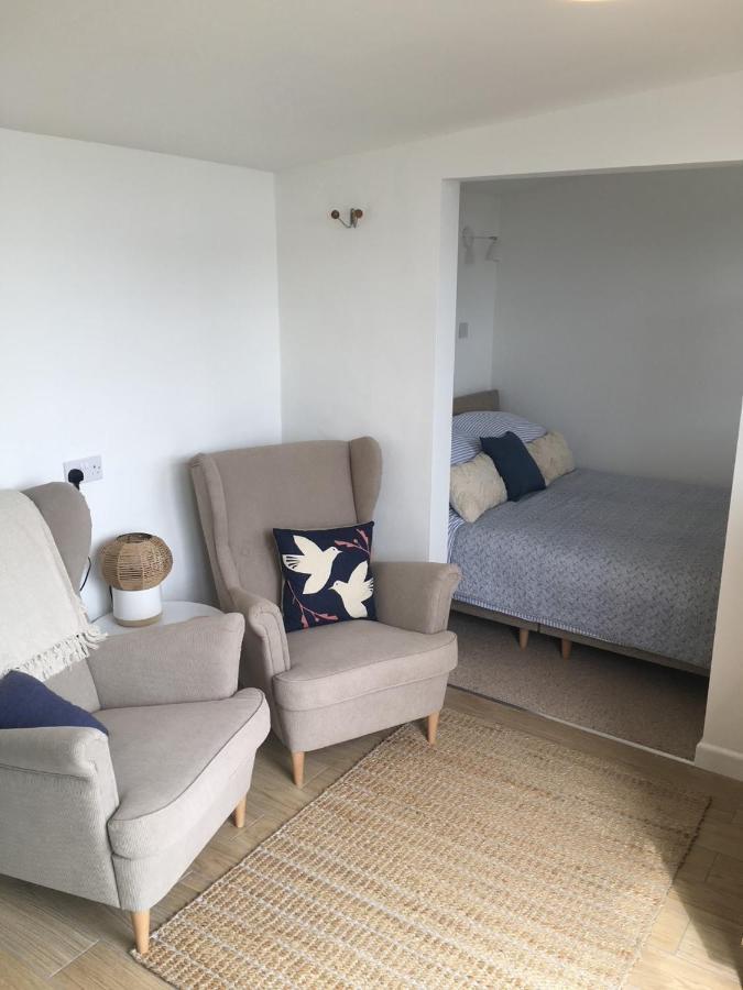 1-Bedroom Chalet With Parking On Site Лоо Екстер'єр фото